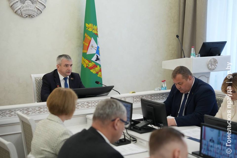 Только в оптимальные сроки. На заседании облисполкома рассмотрели ход весенних полевых работ