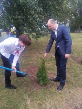 Вступление в ряды ОО "БРСМ"
