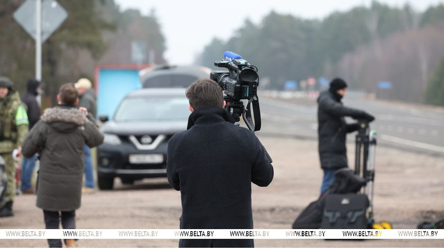 Foreign mass media visit Belarus-Ukraine border in Gomel District
