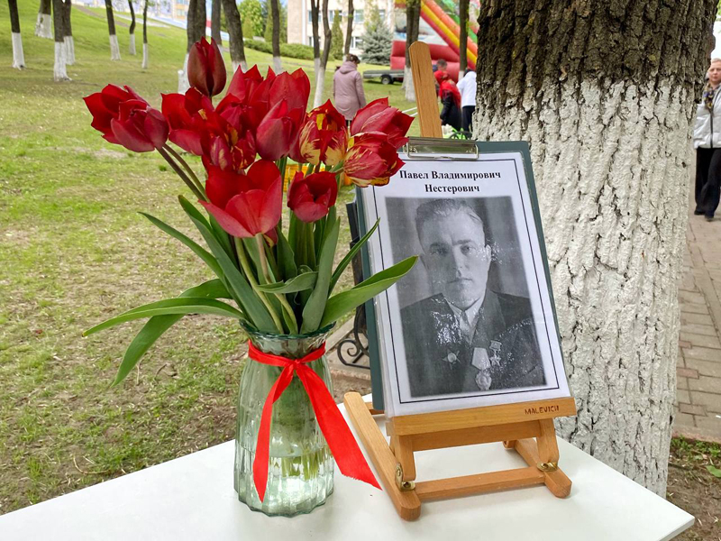 Выставка военных фотографий «Эта память всей земле нужна»