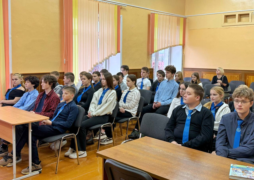 Молодежь Лоевщины готовится покорять «100 идей для Беларуси»!