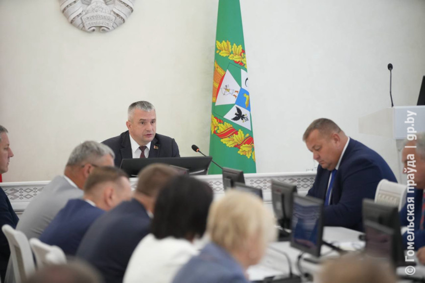 На апаратнай нарадзе аблвыканкама абмеркавалі пытанні добраўпарадкавання, аптымізацыі вулічна-дарожнай сеткі, палявых работ у АПК