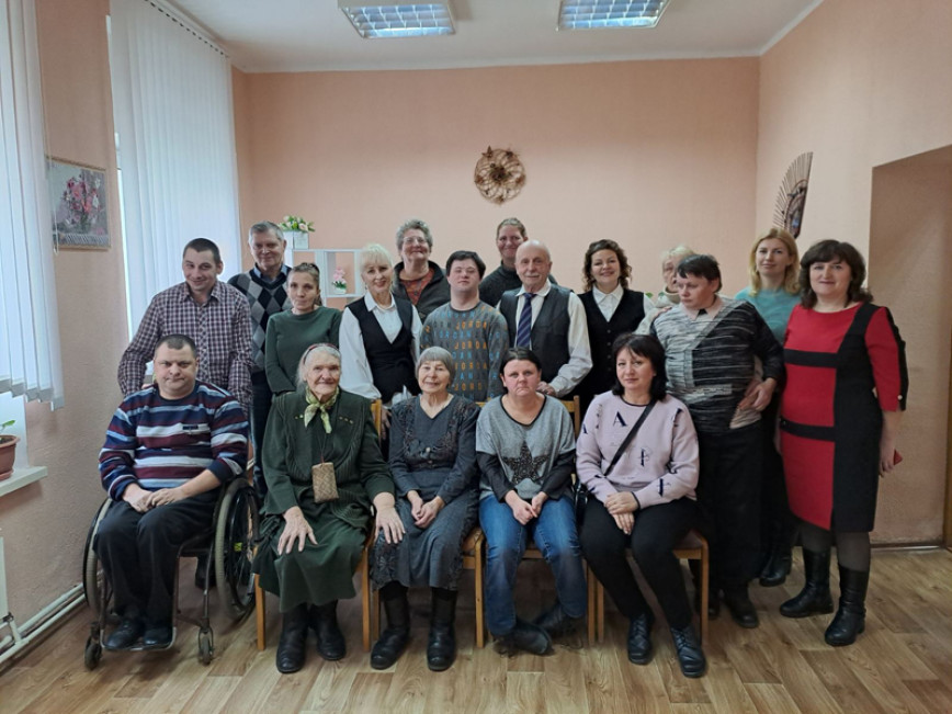 В учреждении «Лоевский территориальный центр социального обслуживания населения» прошло музыкально-развлекательное
мероприятие