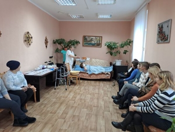 Прошло обучающее занятие по уходу за тяжелобольными гражданами