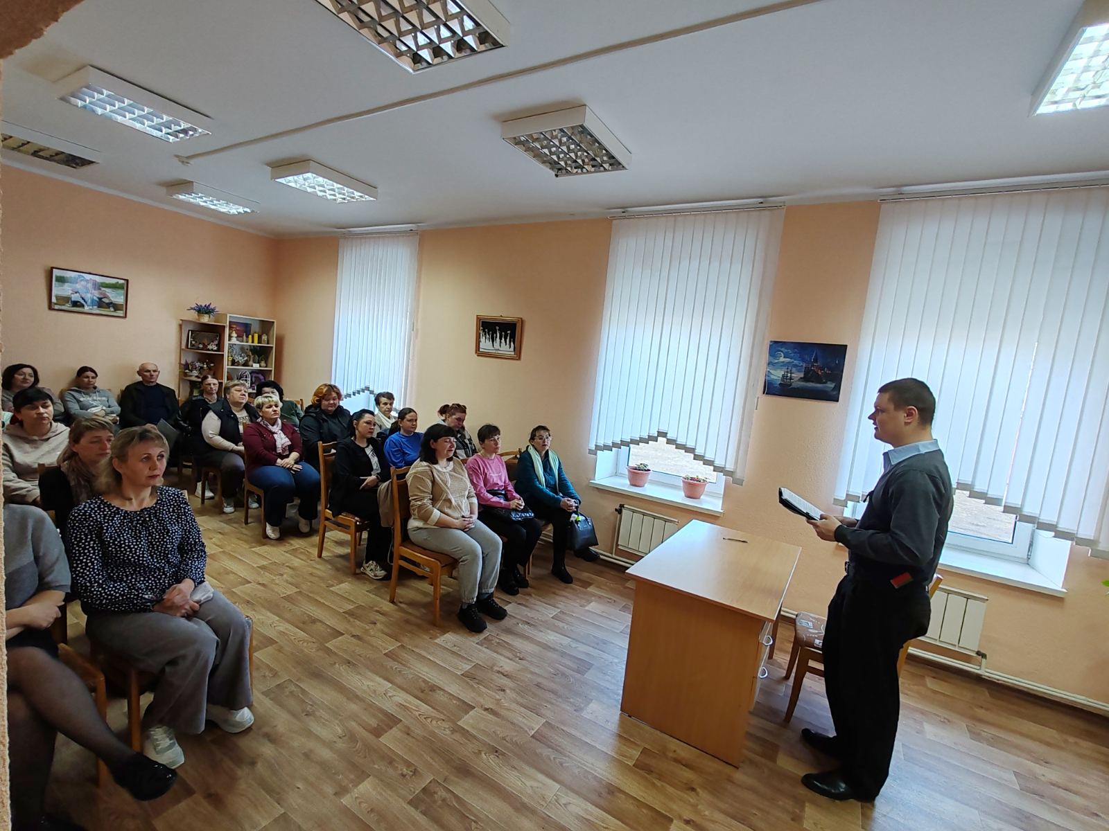 26.03.2026 года на базе учреждения «Лоевский территориальный центр социального обслуживания населения» прошло заседание «Школы социального работника»