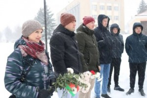 Во имя памяти!